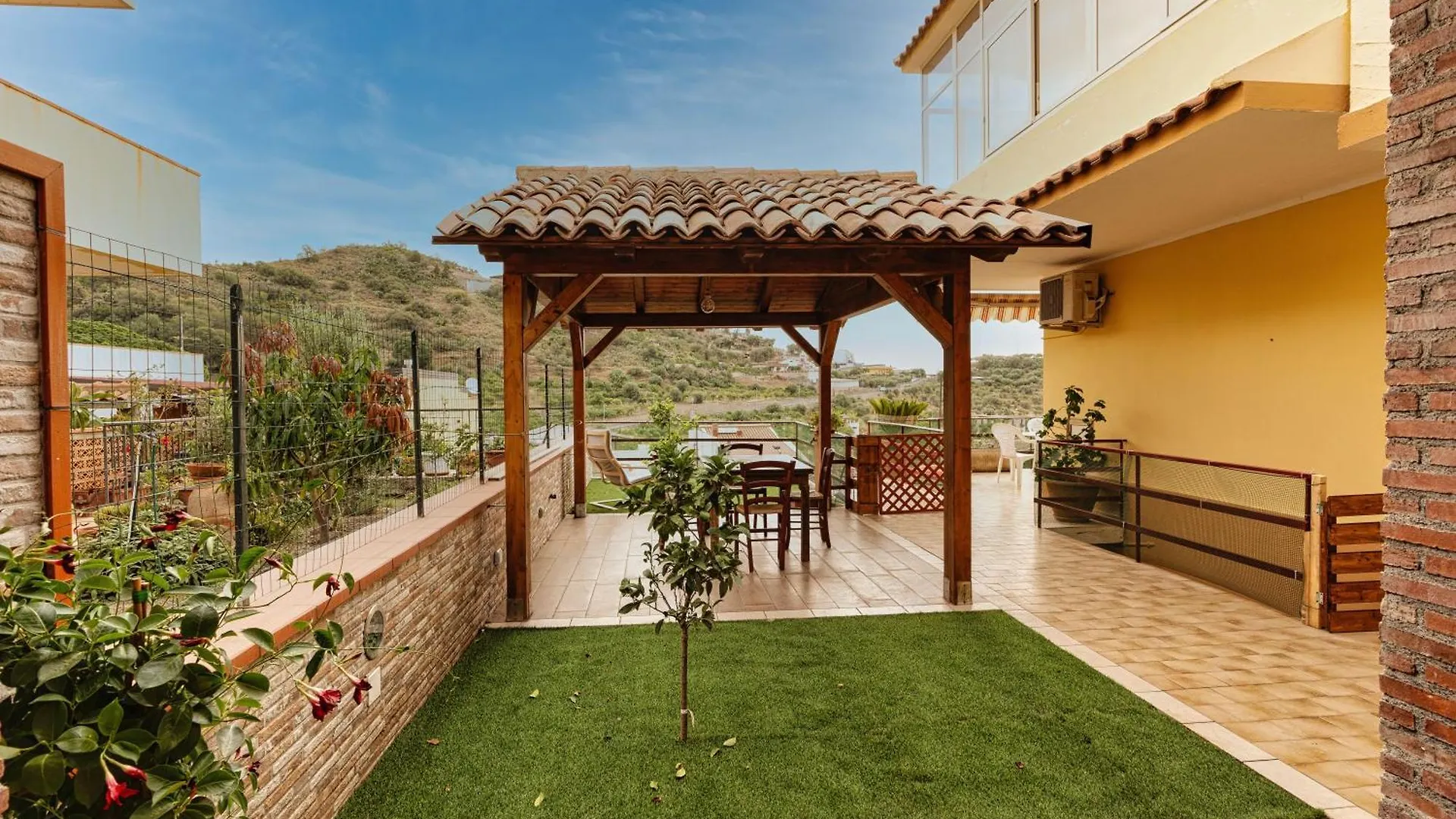 Casa Vacanza Vittoria Santa Teresa Di Riva Ιταλία